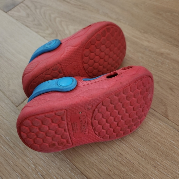 UNBRANDED | CROC-like slides - Picture 2 of 5